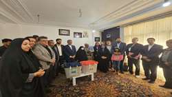 بازدید شهردار از شعب اخذ رأى در شهر بندرعباس