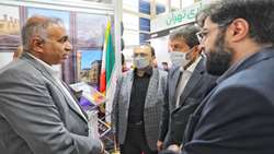 بازديد مهدی جمالی‌نژاد معاون عمران و توسعه امور شهری و روستایی وزیر کشور و رئیس سازمان شهرداری‌ها و دهیاری‌های كشور از غرفه بندرعباس