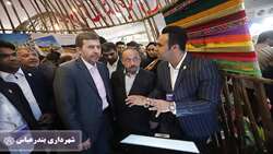 گردشگری اولویت اصلی شهرداری بندرعباس؛ رونمایی از سامانه جامع  گردشگری شهر بندرعباس در نمایشگاه مدیریت شهری و روستایی
