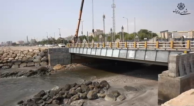 تعریض پل خور گورسوزان با سازه فلزی؛ ایجاد مسیر ایمن پیادهروی و دوچرخهسواری در بندرعباس